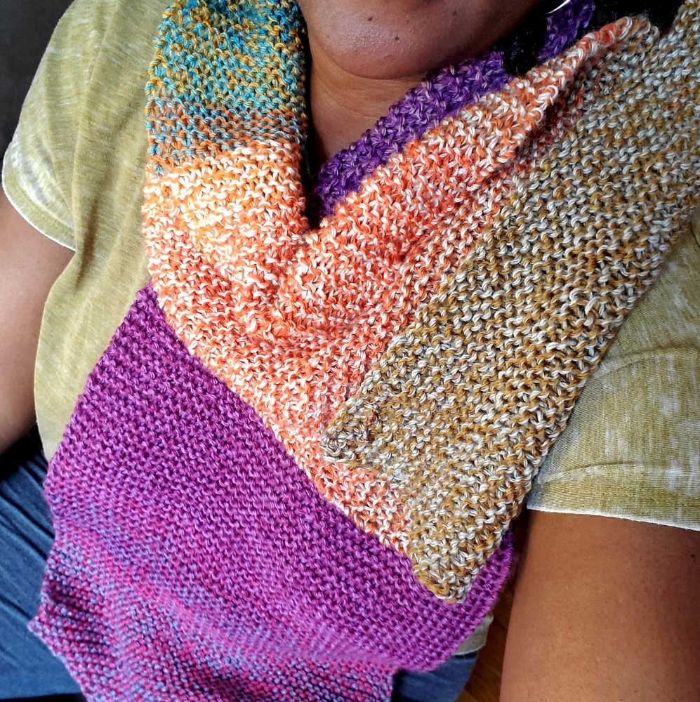 Mandala Knit Scarf by Carla #knitbycarla - Picture 3 of 4